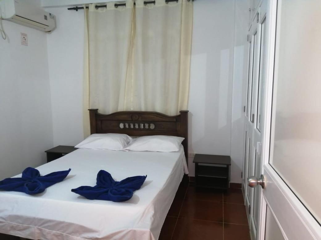 Apartamentos Hermanos Morales Merino San Andrés Exterior photo